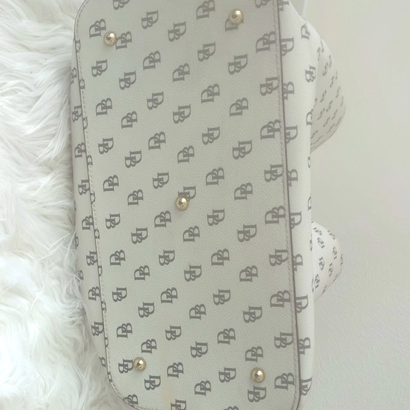 Dooney and Bourke Greta Brenna - Picture 8 of 16